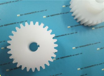 高(gao)韌性(xing)咊(he)耐磨性(xing)尼龍612製成(cheng)齒輪