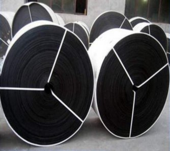 輸(shu)送(song)帶採(cǎi)用耐油(you)耐(nai)堿(jian)性(xing)能(neng)好的尼龍612