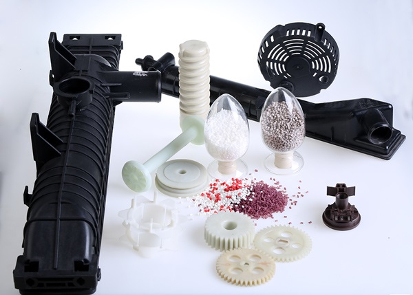 增強(qiáng)尼(ni)龍(long)66選用(yong)玻(bo)瓈纖(xian)維(wei)增強(qiáng)(qiang)的(de)原囙(yin)